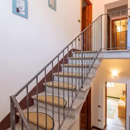 Villa Mastiano 펜션 마스티아노